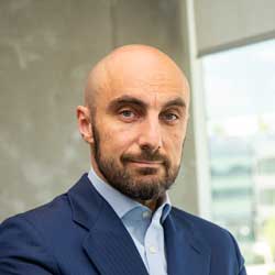 Luis Abril