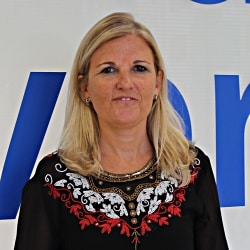 Esther Félix Giner