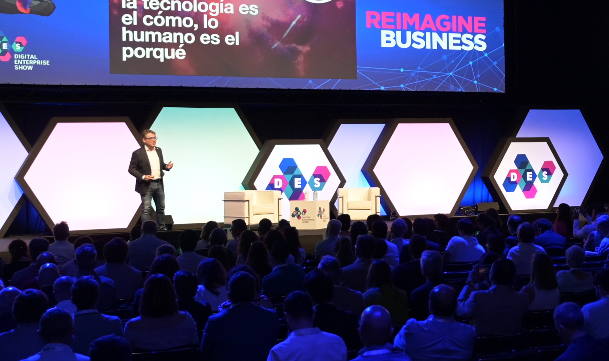La experiencia ‘phygital’, la omnicanalidad, y la Inteligencia Artificial revolucionan el retail 