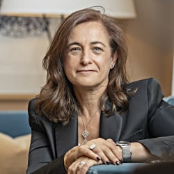 Julia López