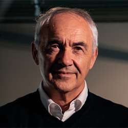 Alfonso Vegara